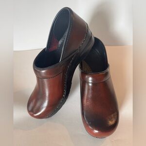 Sanita The Original Danish Clogs Womens Brown Leather  Non Slip Size 7.5US/38EU